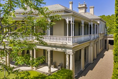 Past versus the Present: The Enduring Appeal of Heritage Homes in Melbourne’s Luxury Market