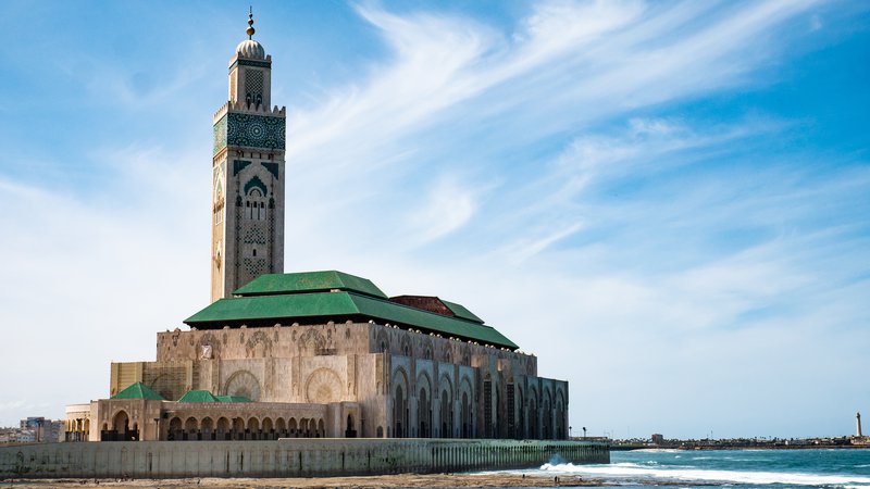 Hassan II Mosque iStock-1978560363.jpg