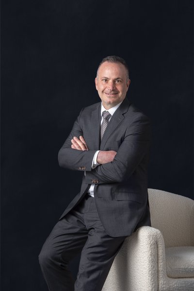 Agent Julian Maccora from Elwood